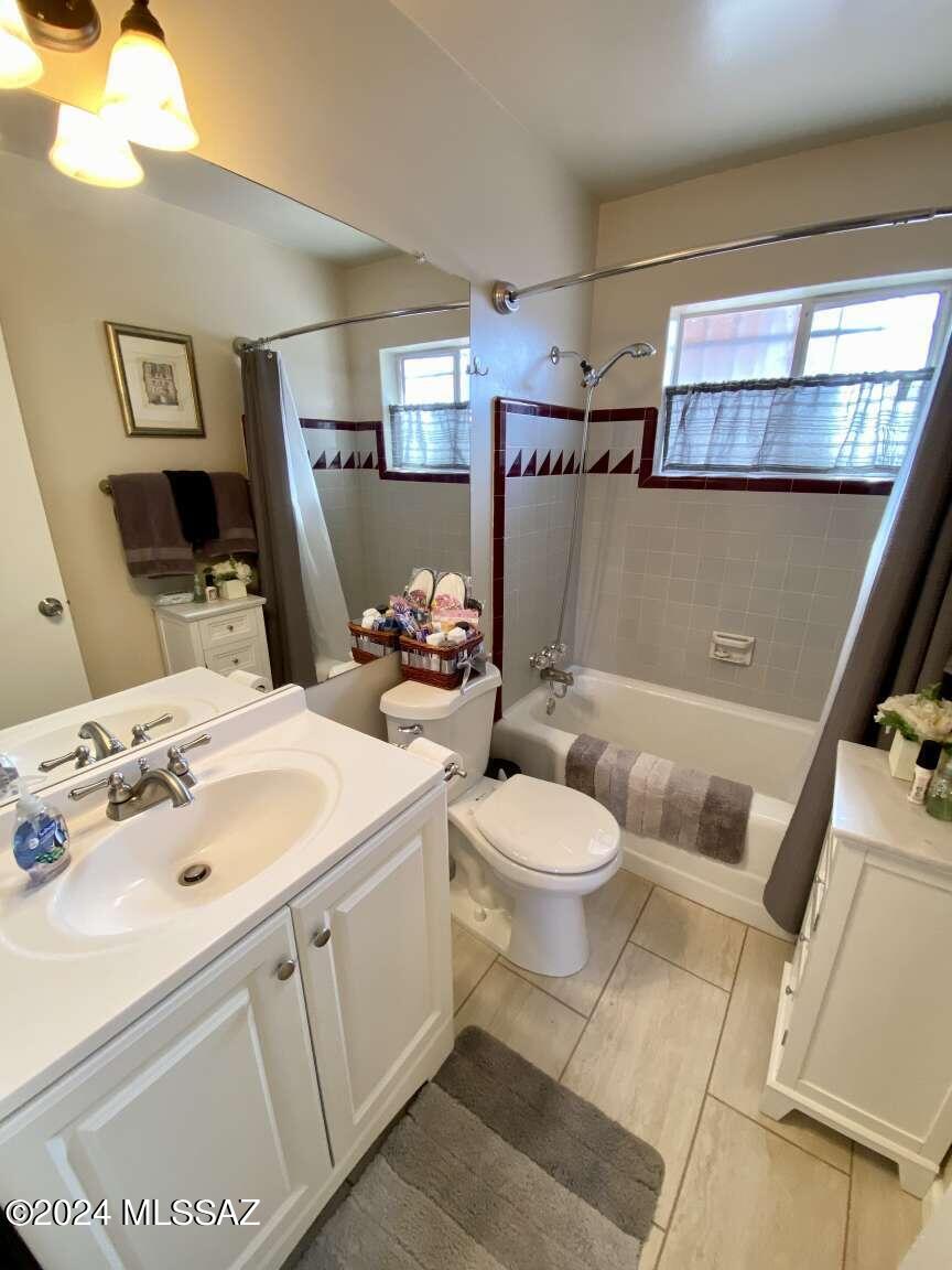 1348 East Grant Road Tucson, AZ 85719 - Photo 16 of 47 Gallery Image 16