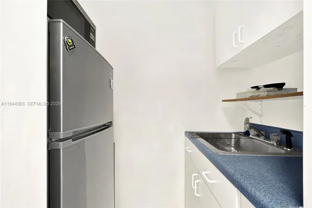 a close view of sink and tap