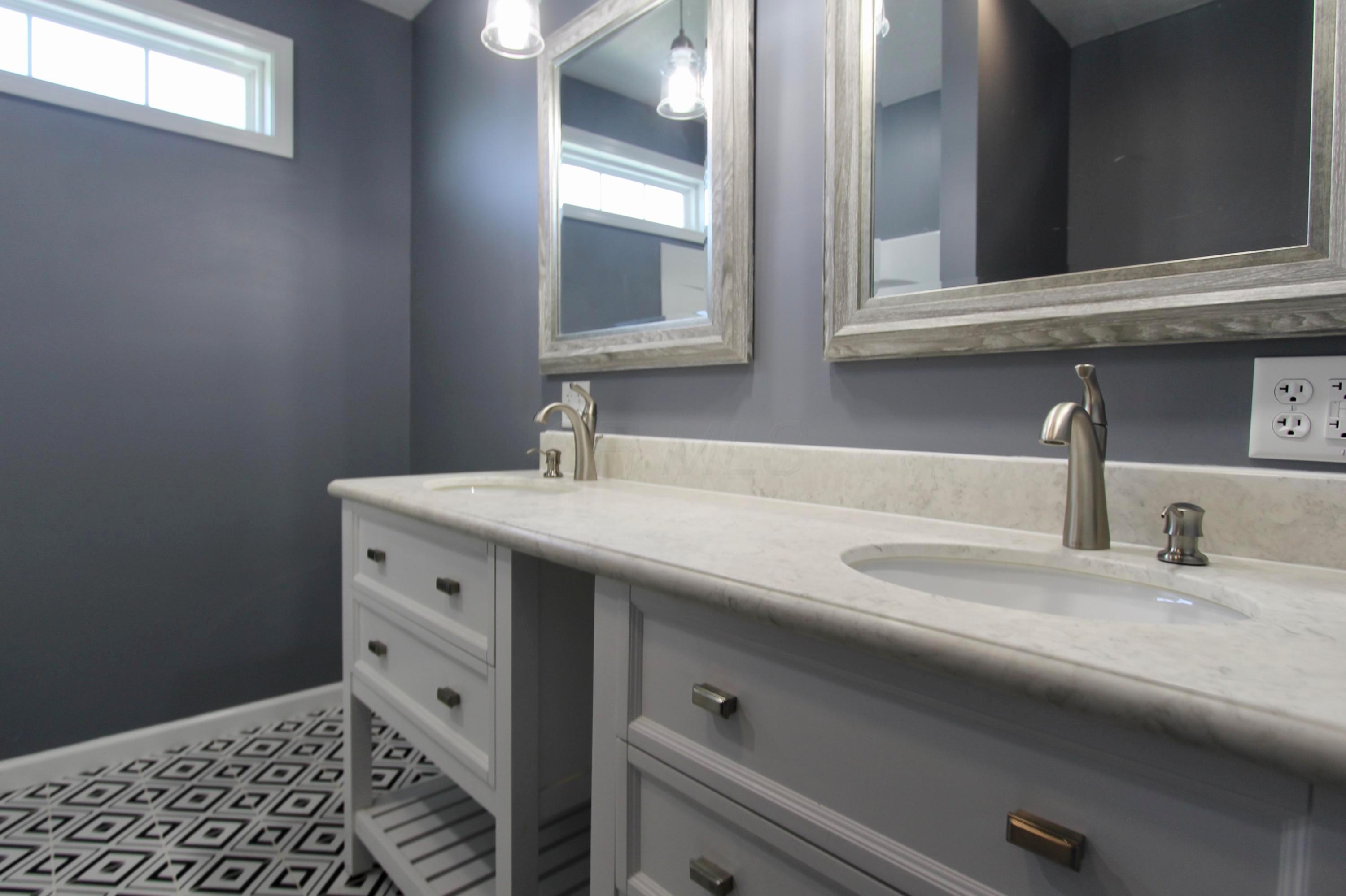7877 Fry Road Mount Vernon, OH 43050 - Photo 13 of 28 Gallery Image 13