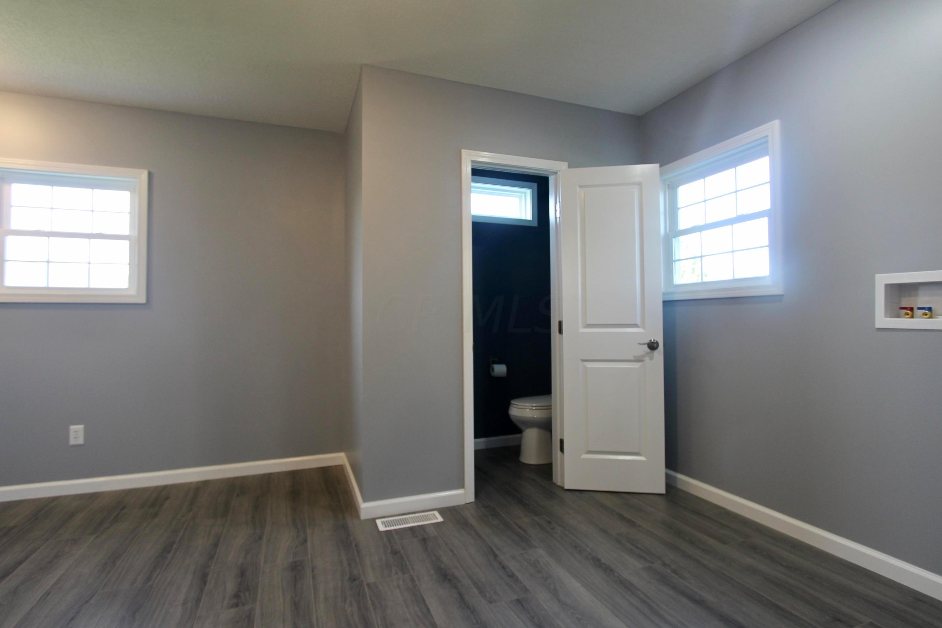 7877 Fry Road Mount Vernon, OH 43050 - Photo 16 of 28 Gallery Image 16