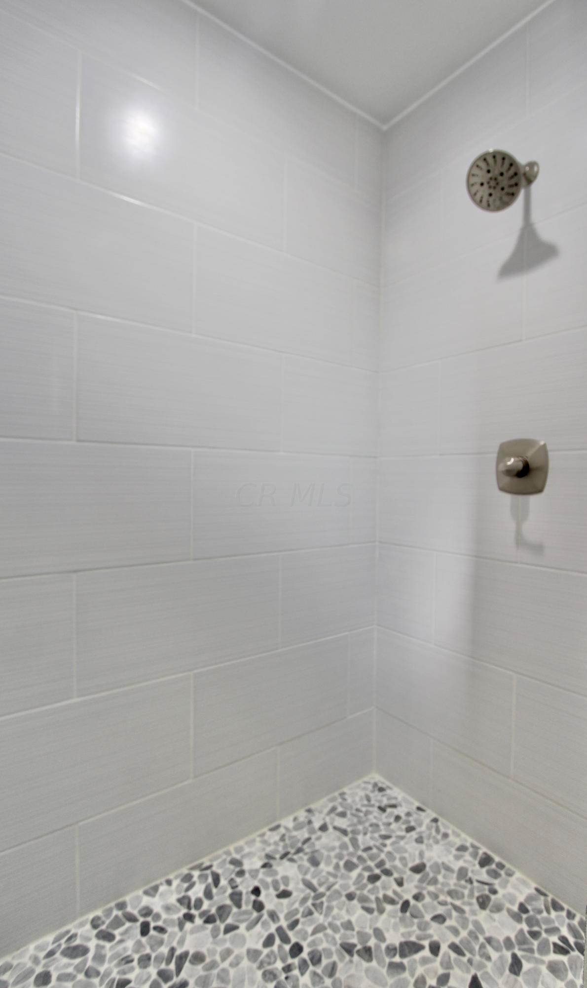 7877 Fry Road Mount Vernon, OH 43050 - Photo 21 of 28 Gallery Image 21