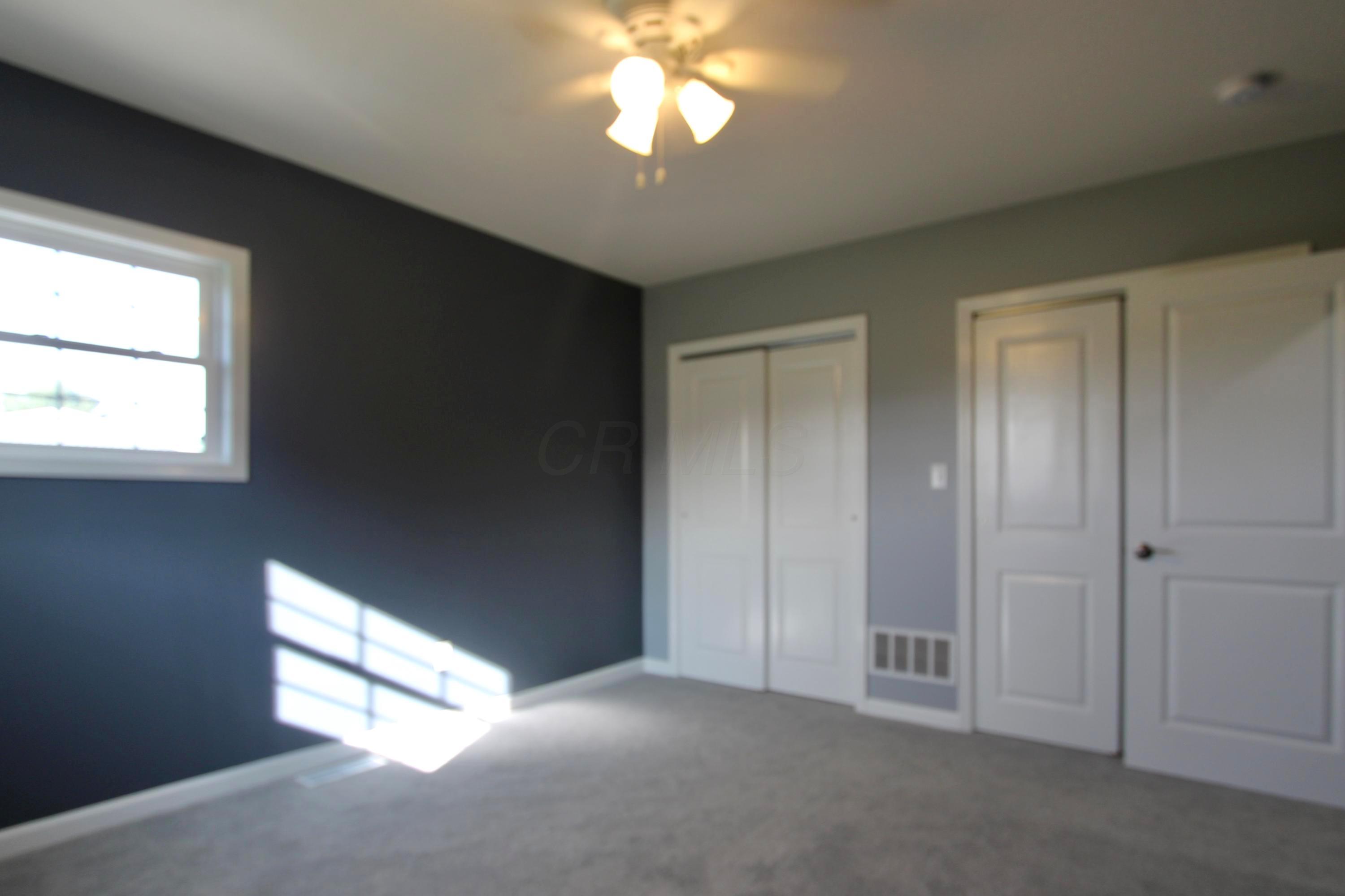 7877 Fry Road Mount Vernon, OH 43050 - Photo 7 of 28 Gallery Image 7
