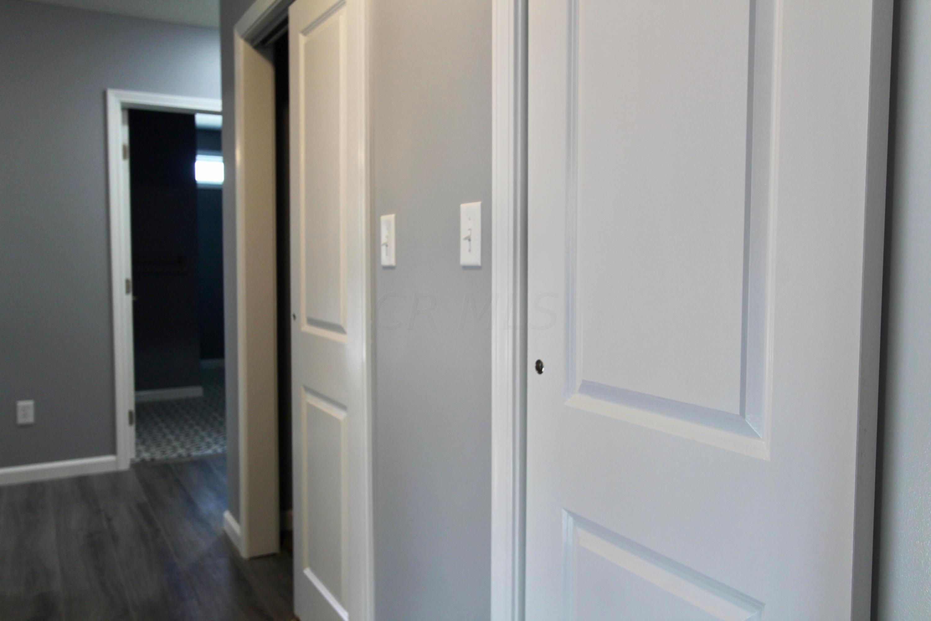 7877 Fry Road Mount Vernon, OH 43050 - Photo 10 of 28 Gallery Image 10
