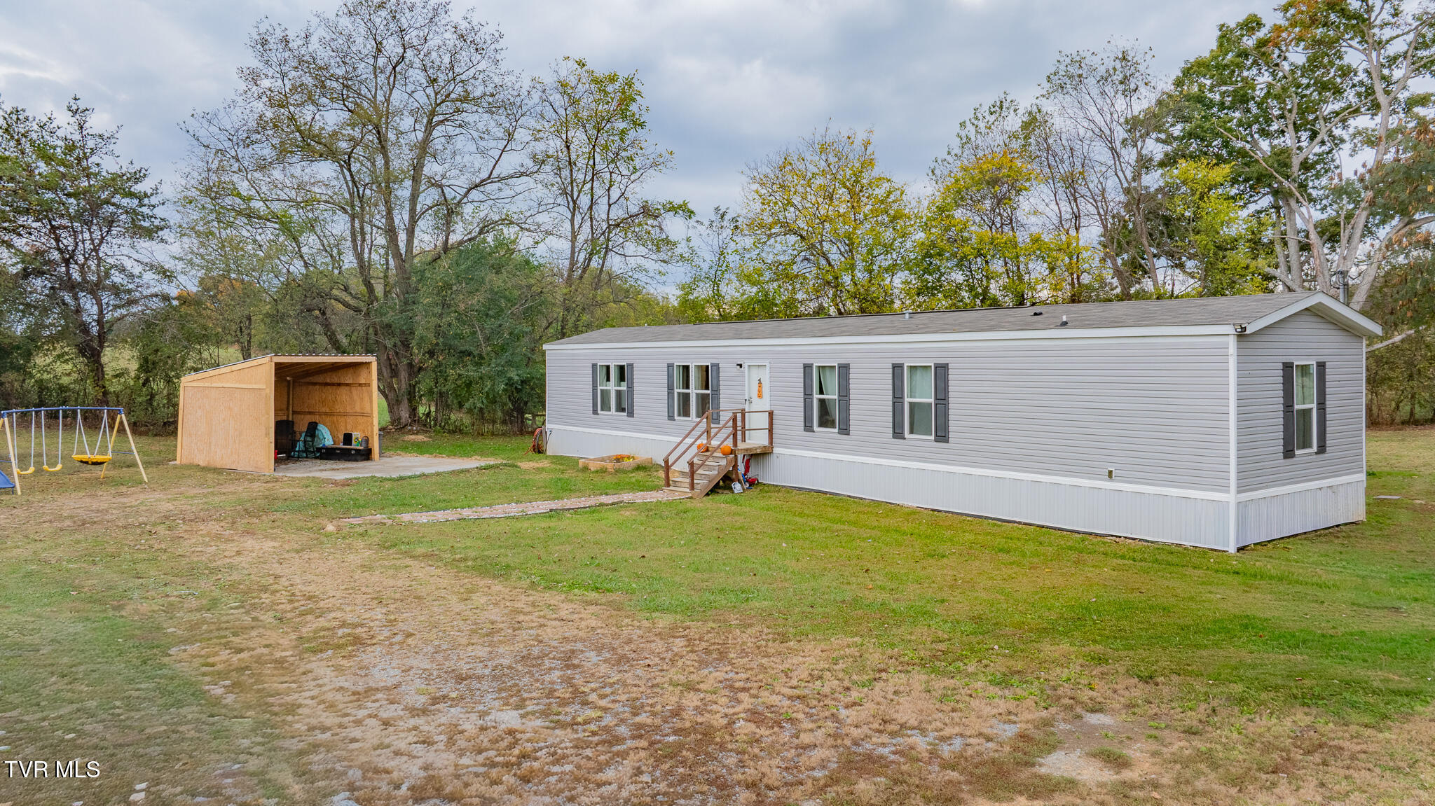 313 Rambling Road Jonesborough, TN 37659 - Photo 28 of 29 dji_fly_20251021_145642_0203_17610732662