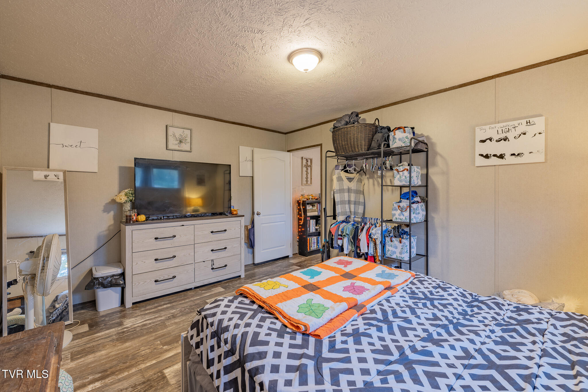 313 Rambling Road Jonesborough, TN 37659 - Photo 6 of 29 1R9A0514-HDR