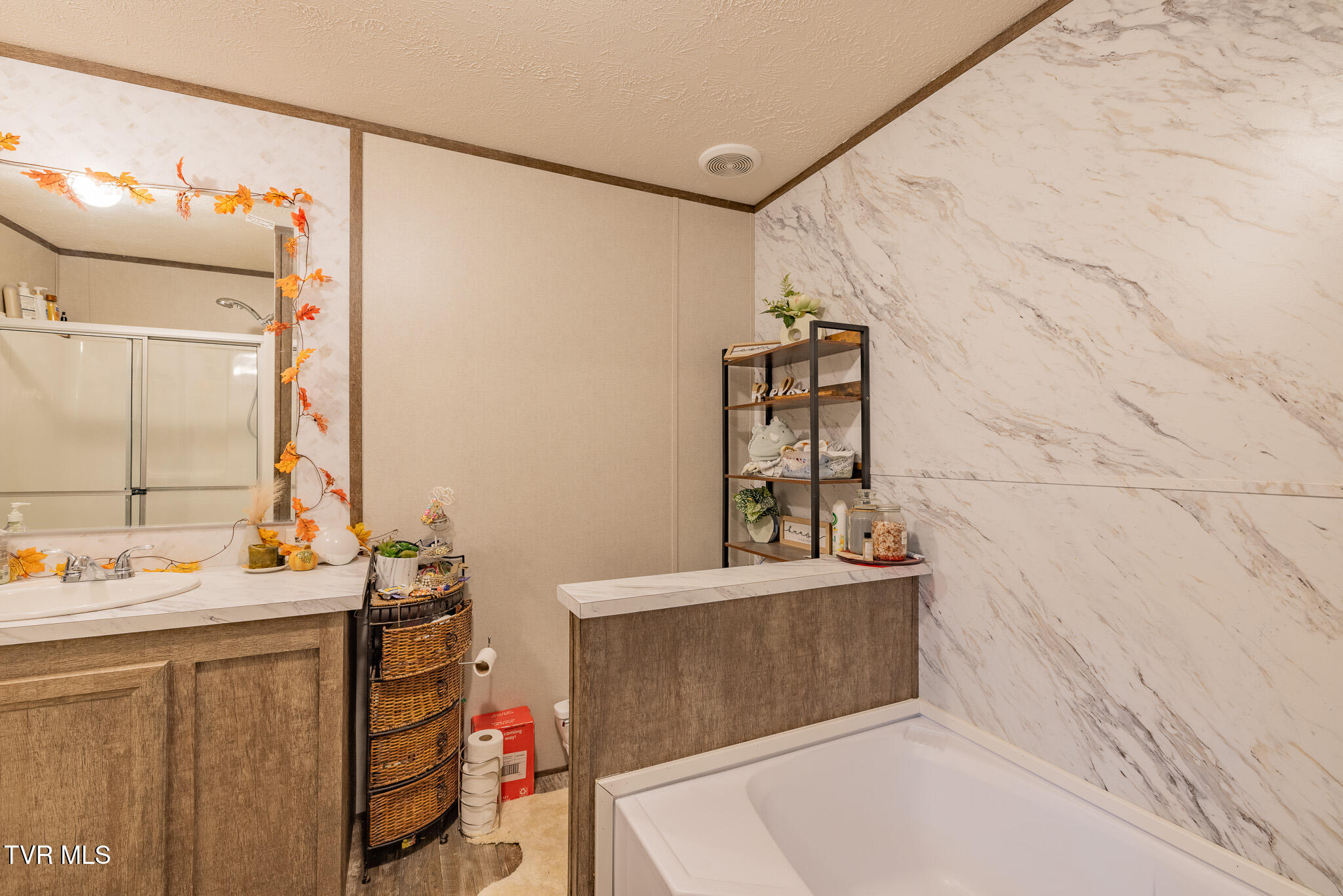 313 Rambling Road Jonesborough, TN 37659 - Photo 8 of 29 1R9A0517-HDR