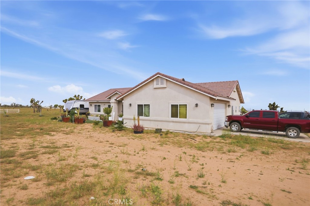 7180 Solano Road Phelan, CA 92371 - Photo 2 of 38