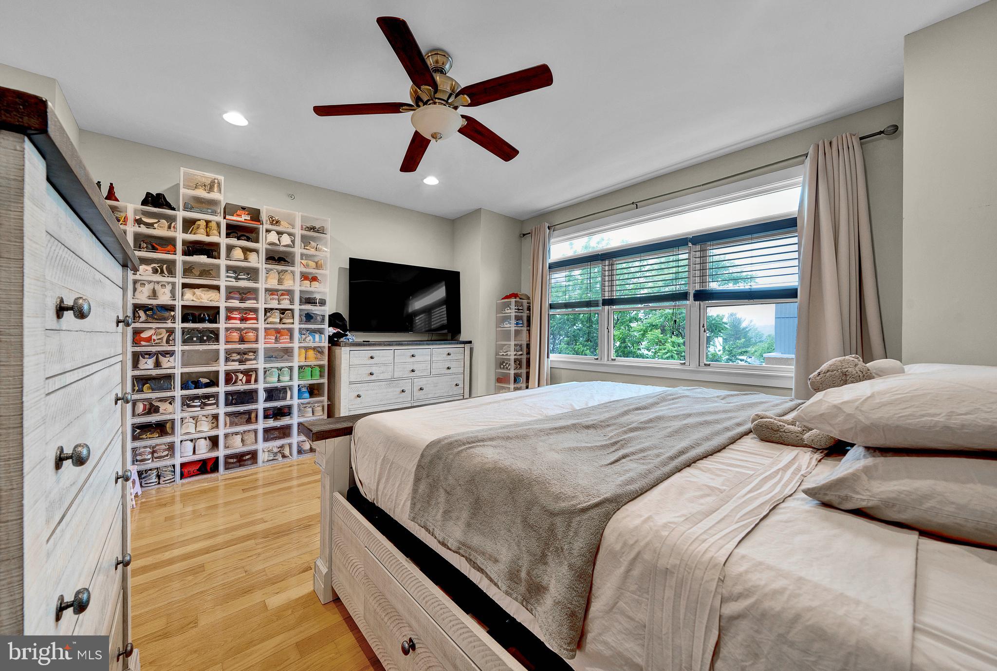 4743 Sheldon Street Philadelphia, PA 19127 - Photo 18 of 32