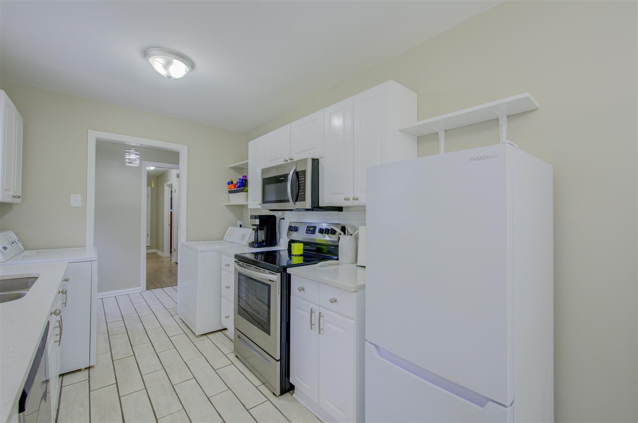 1662 Colonial Road Memphis, TN 38117 - Photo 13 of 23