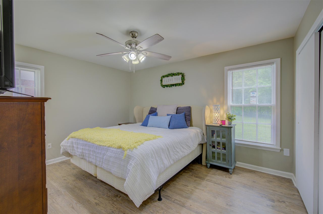 1662 Colonial Road Memphis, TN 38117 - Photo 14 of 23