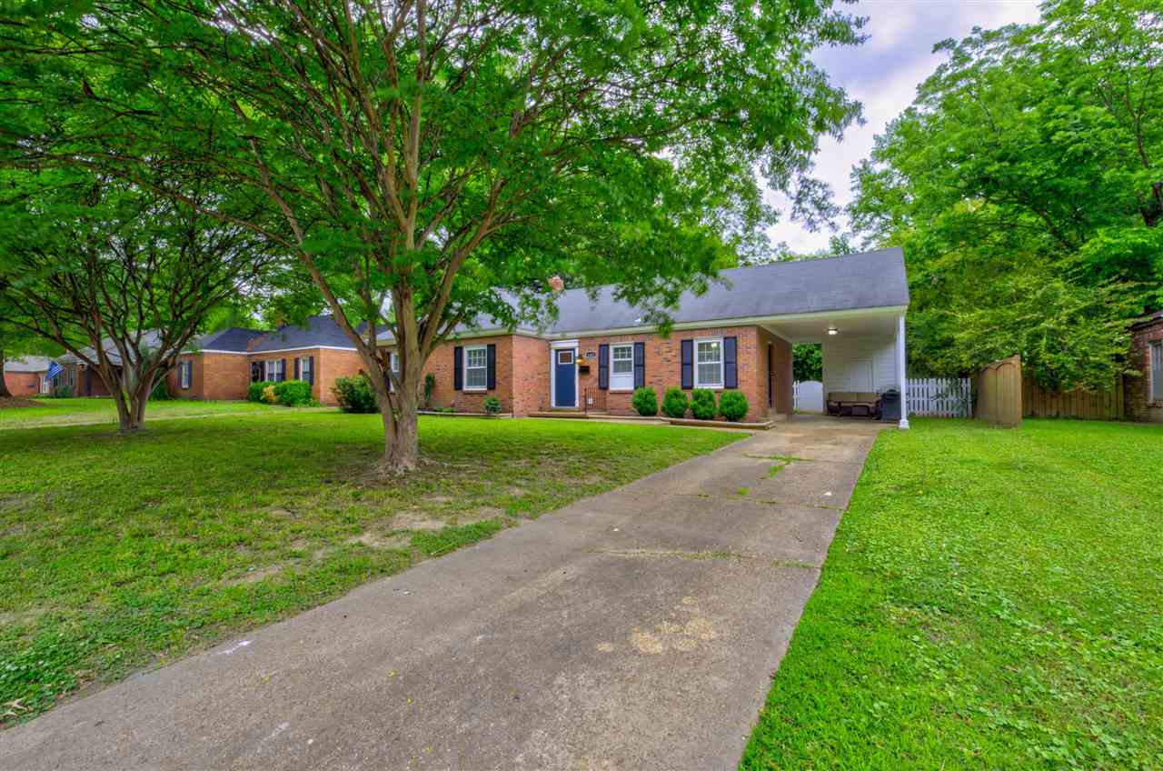 1662 Colonial Road Memphis, TN 38117 - Photo 3 of 23