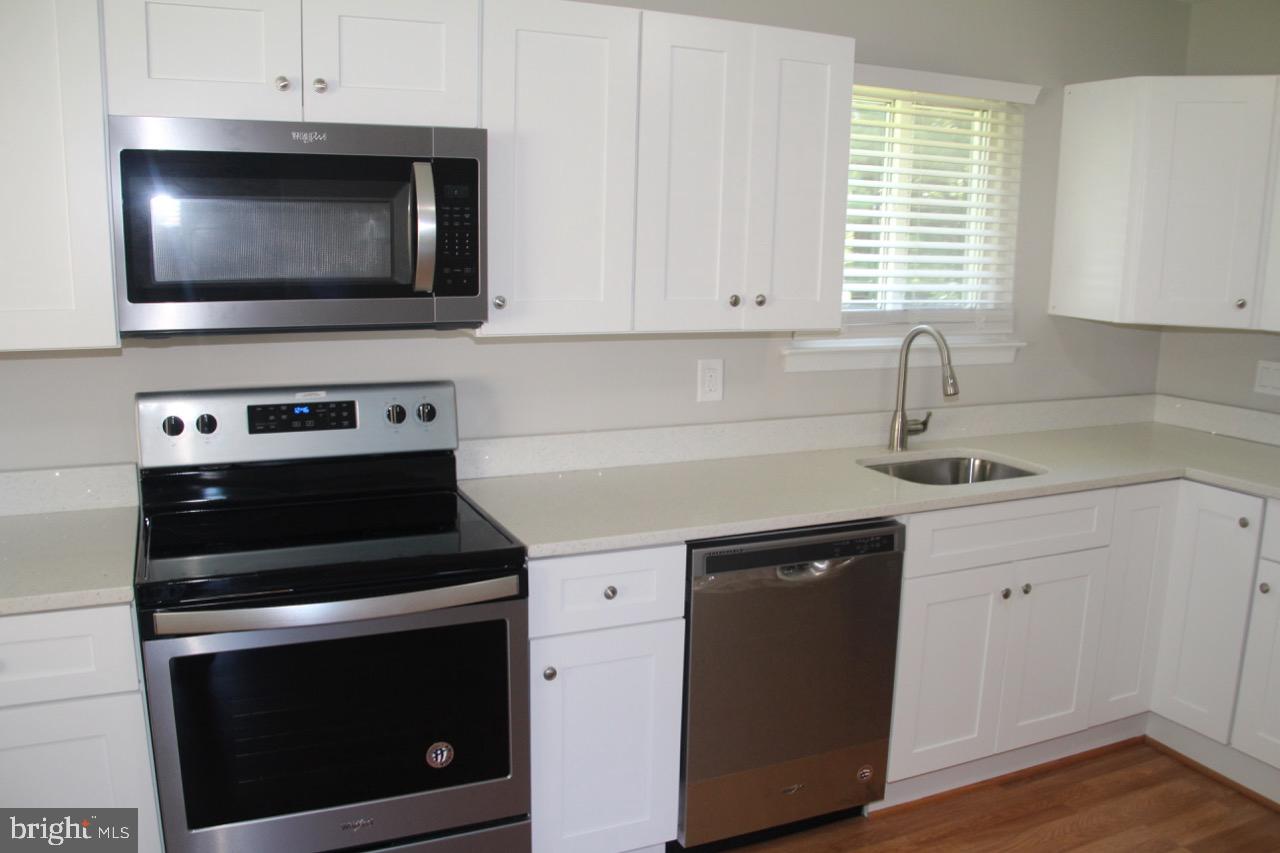 3717 Live Oak Road Randallstown, MD 21133 - Photo 19 of 68 Kitchen