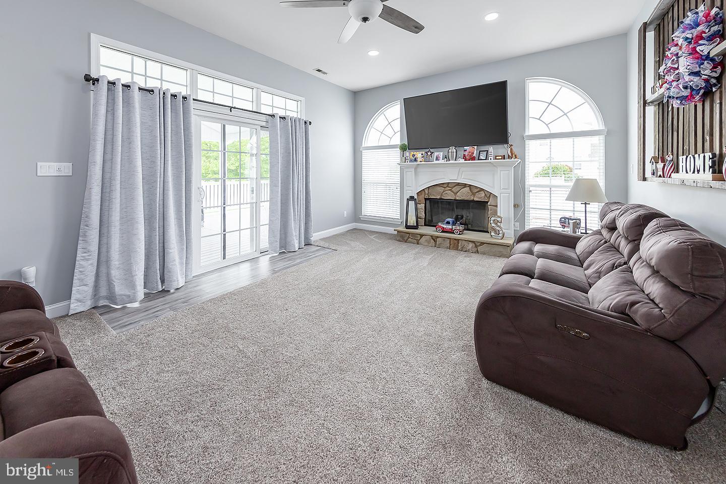 345 Rushfoil Drive Williamstown, NJ 08094 - Photo 12 of 47