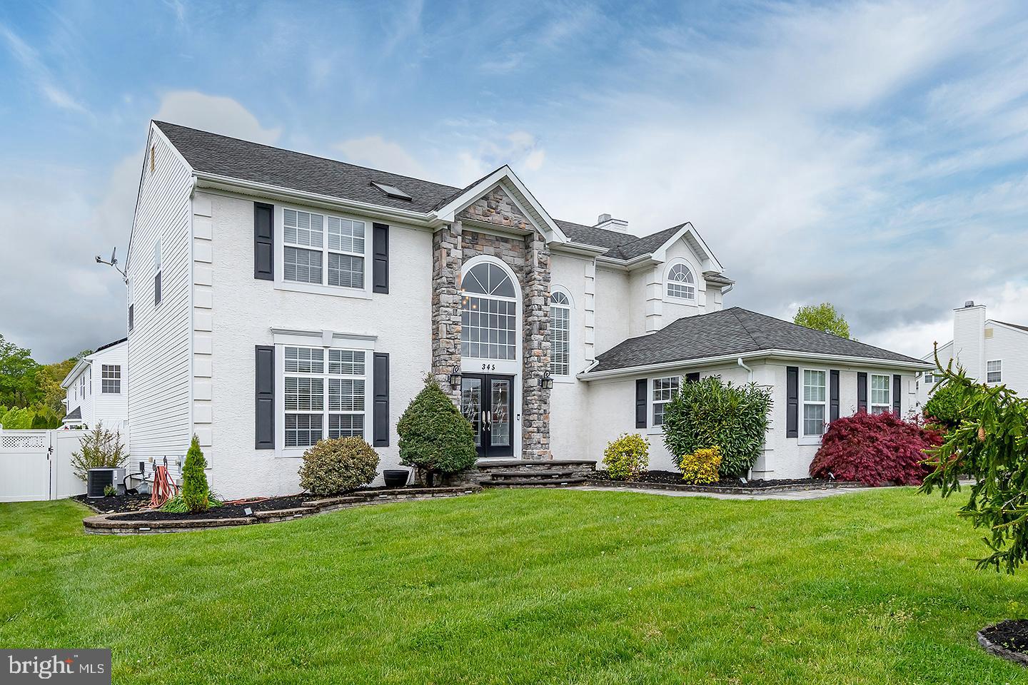 345 Rushfoil Drive Williamstown, NJ 08094 - Photo 2 of 47