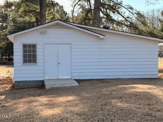 1509 Abattoir Road Coats, NC 27521 - Photo 4 of 20 1509AbattoirRd_65362_4