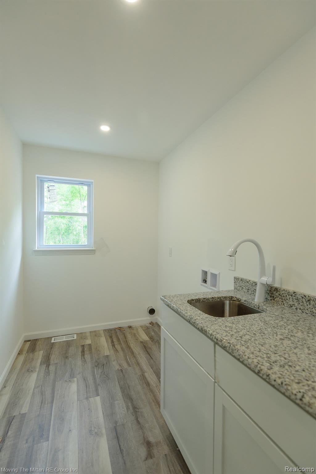 28242 Elwell Road Belleville, MI 48111 - Photo 33 of 49 MTM_28242_elwell-31.jpg