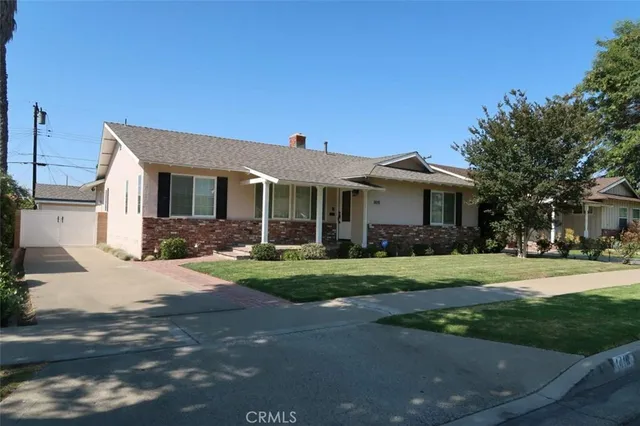 $5,800 | 1419 East Madison Avenue, Orange, CA 92867