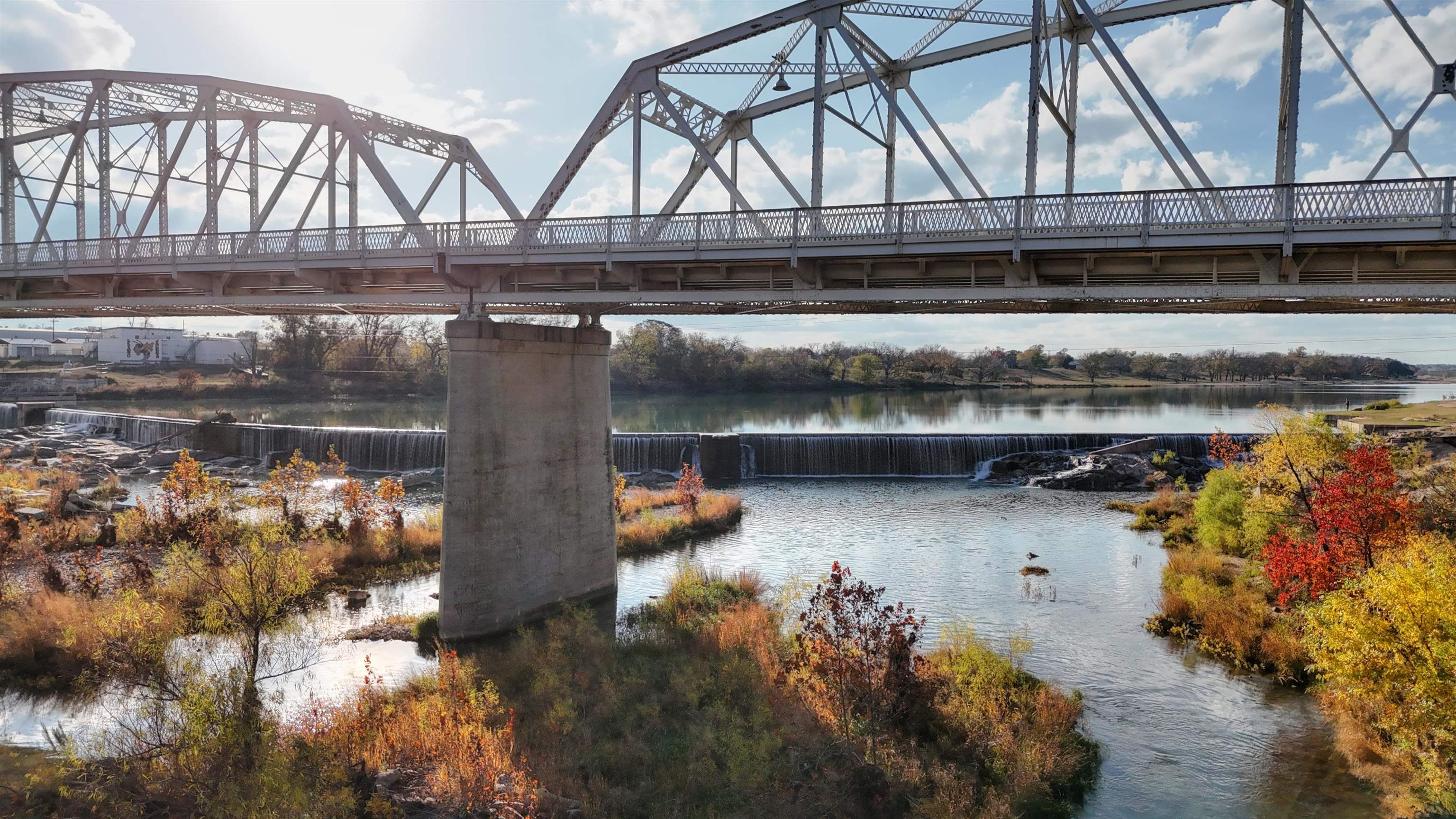 2 Walden Way Llano, TX 78643 - Photo 17 of 33 a view of room with wooden floor