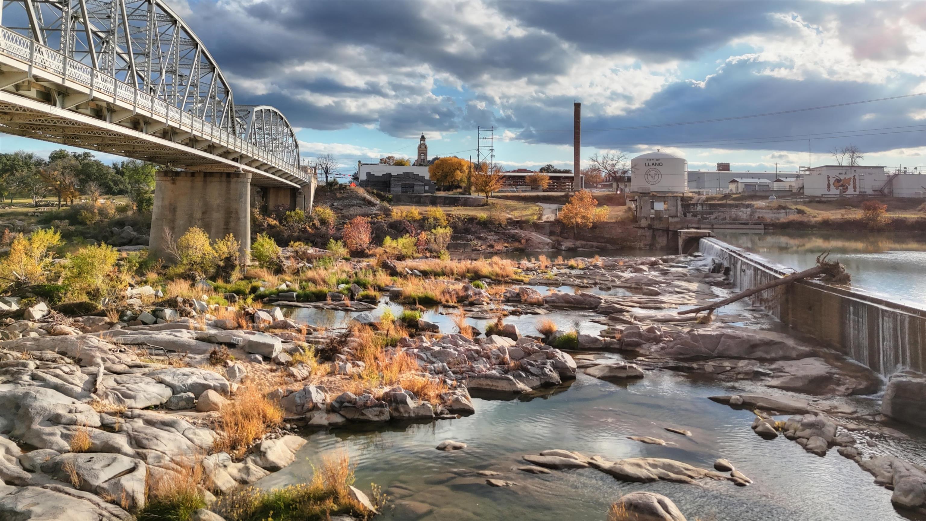 2 Walden Way Llano, TX 78643 - Photo 22 of 33 a view of a city