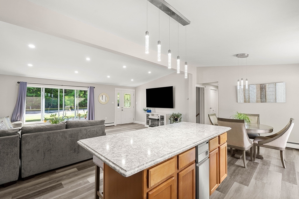 102 Kimball Road Amesbury, MA 01913 - Photo 8 of 42
