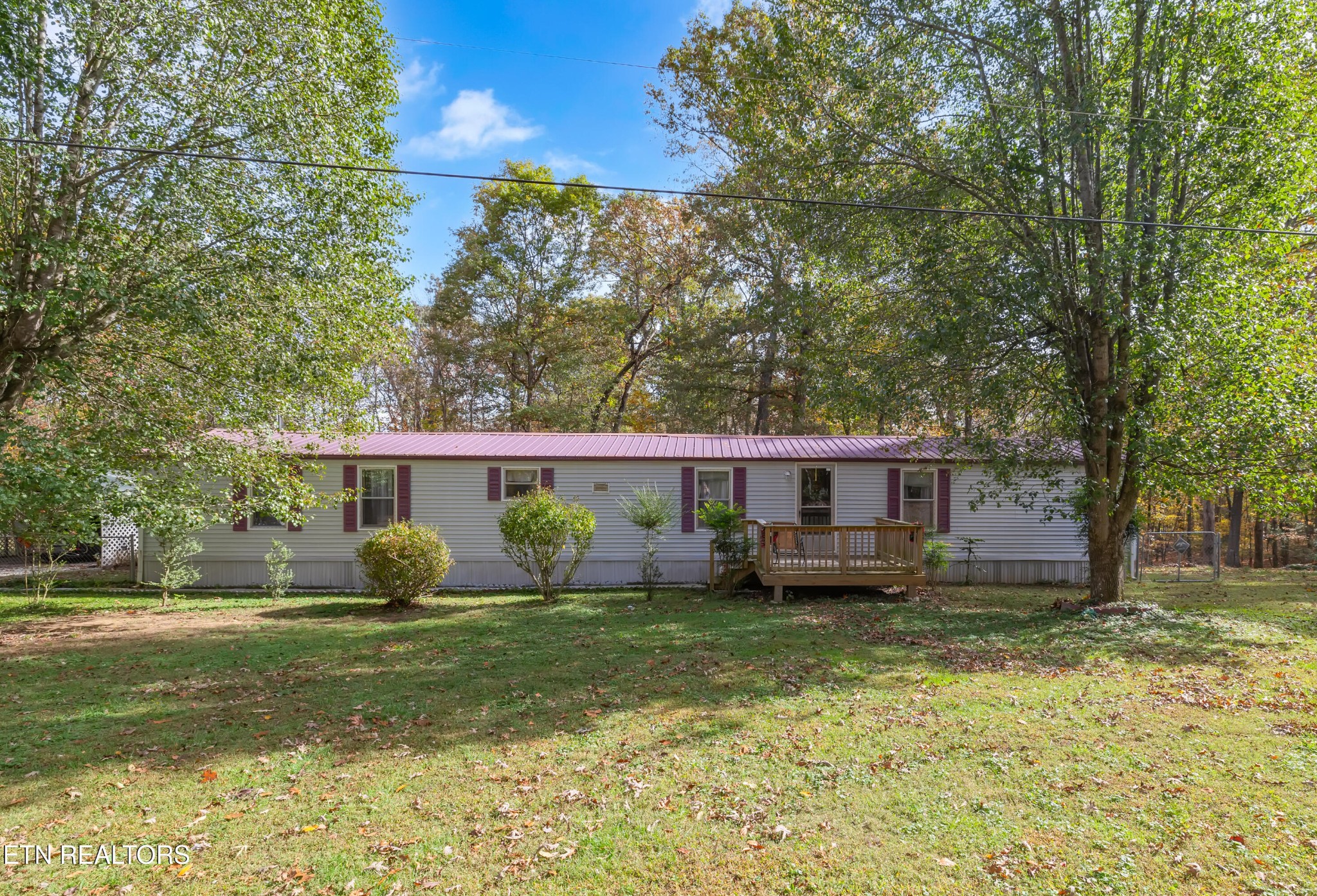 329 Ridge Circle Kingston, TN 37763 - Photo 1 of 16 Gallery Image 1
