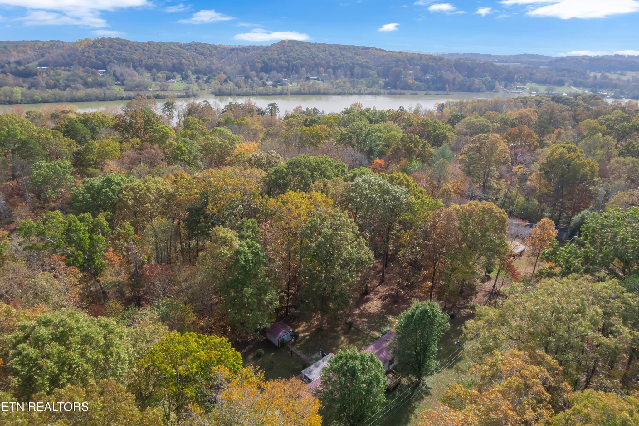 329 Ridge Circle Kingston, TN 37763 - Photo 13 of 16 Gallery Image 13