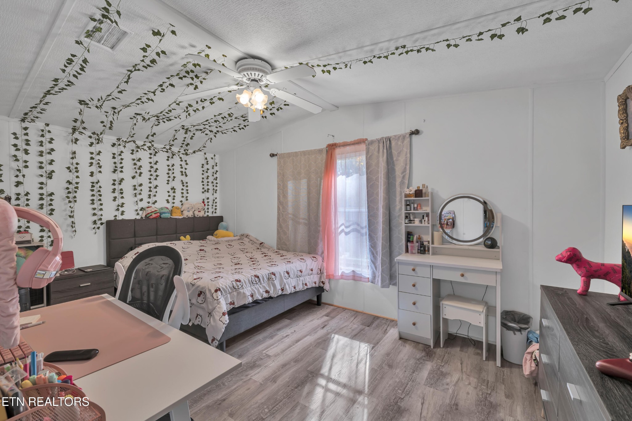 329 Ridge Circle Kingston, TN 37763 - Photo 8 of 16 Gallery Image 8