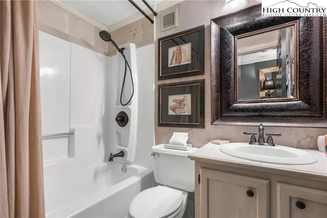 $297,000 | 303 Sugar Top Drive, Unit 2921, Sugar Mountain, NC 28604