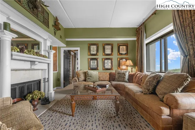 $297,000 | 303 Sugar Top Drive, Unit 2921, Sugar Mountain, NC 28604