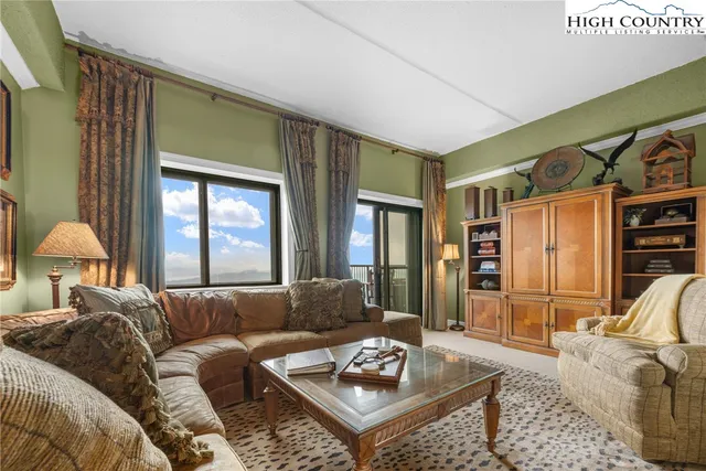 $297,000 | 303 Sugar Top Drive, Unit 2921, Sugar Mountain, NC 28604