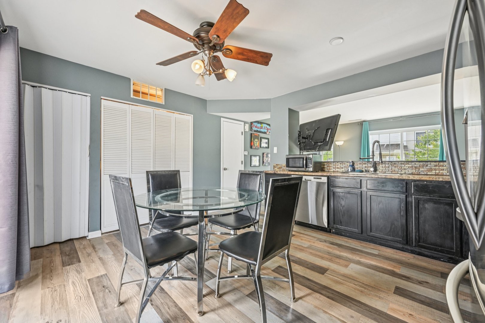 47 South Treehouse Lane Round Lake, IL 60073 - Photo 8 of 23