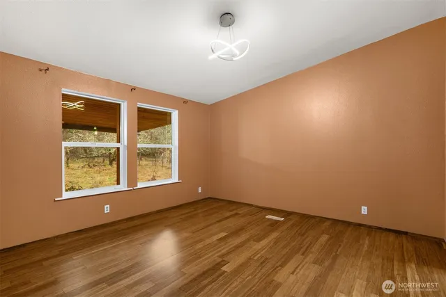 $525,000 | 28110 549th Street East, Ashford, WA 98304