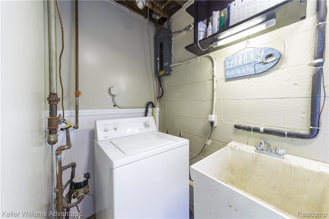 36508 West Lyman Road Farmington, MI 48331 - Photo 47 of 63 Lyman_36508_Laundry_02.jpg