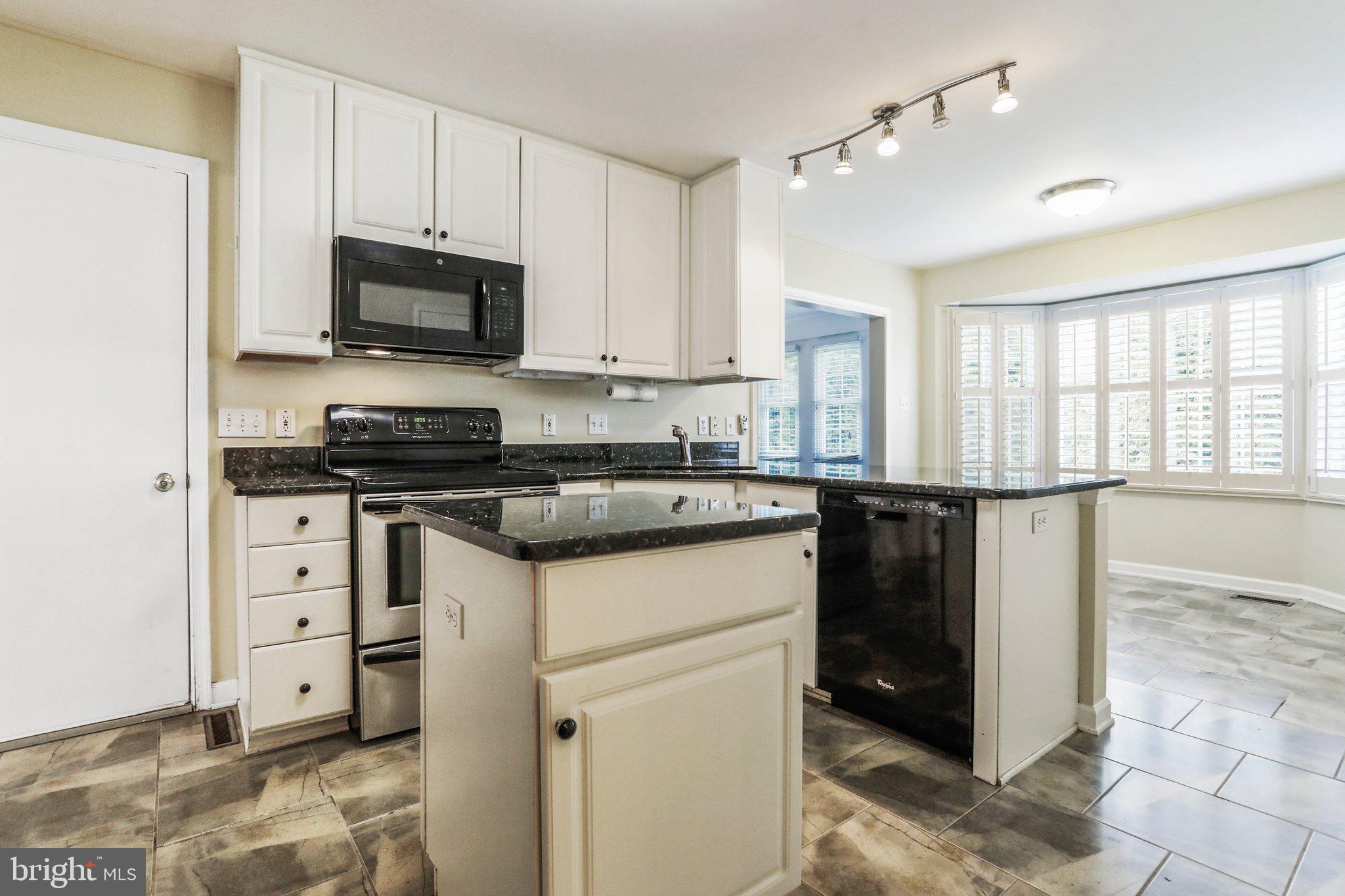 2460 Bear Den Road Frederick, MD 21701 - Photo 10 of 36