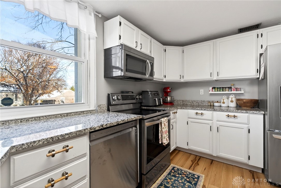 1548 Cardington Road Dayton, OH 45409 - Photo 6 of 36 Gallery Image 6