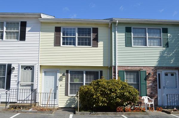74 Roper Street, Unit E Lowell, MA 01852 - Photo 1 of 12 Gallery Image 1