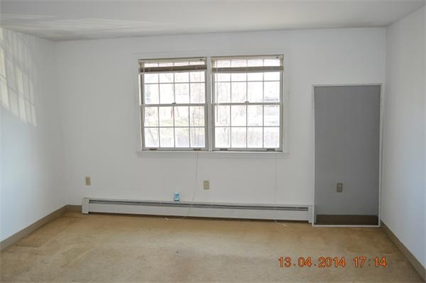 74 Roper Street, Unit E Lowell, MA 01852 - Photo 3 of 12 Gallery Image 3
