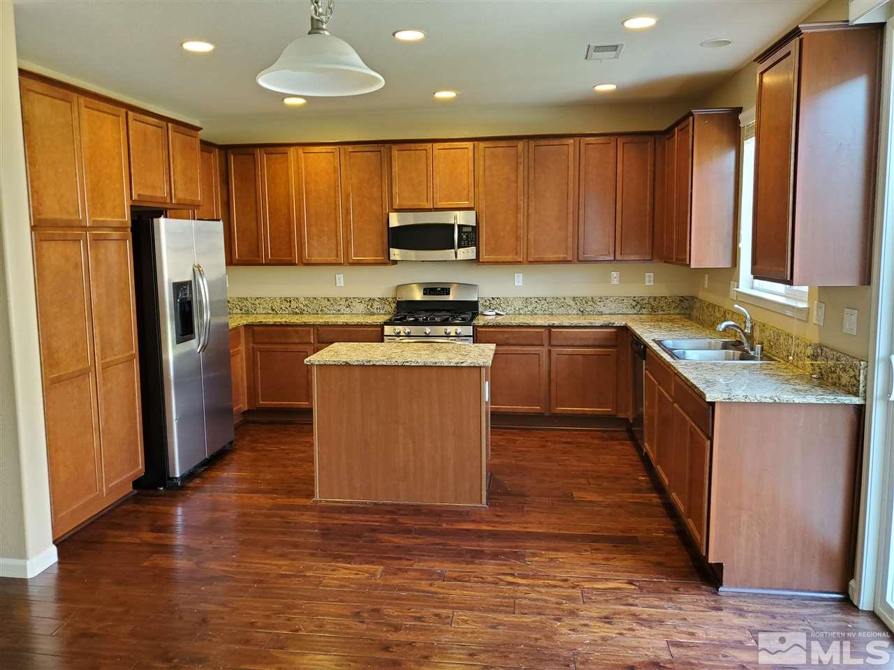 10860 Oakhaven Drive Reno, NV 89521 - Photo 7 of 23 Photo 7