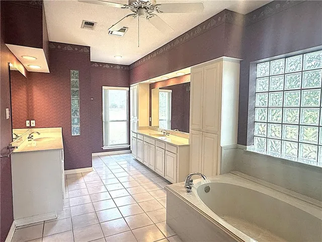 $355,000 | 207 Louis Drive, Folsom, LA 70437