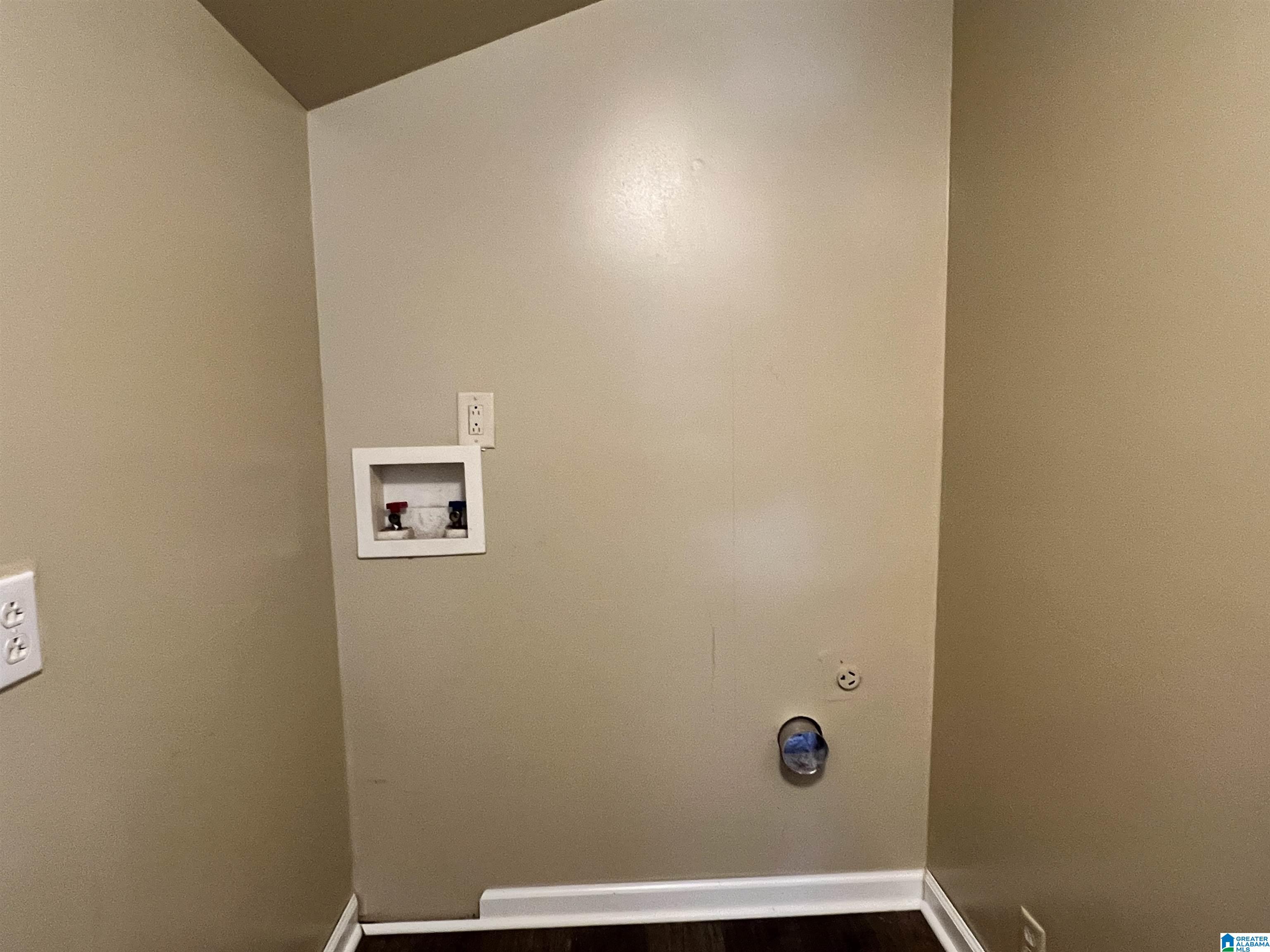 2909 McClellan Boulevard Anniston, AL 36201 - Photo 10 of 21