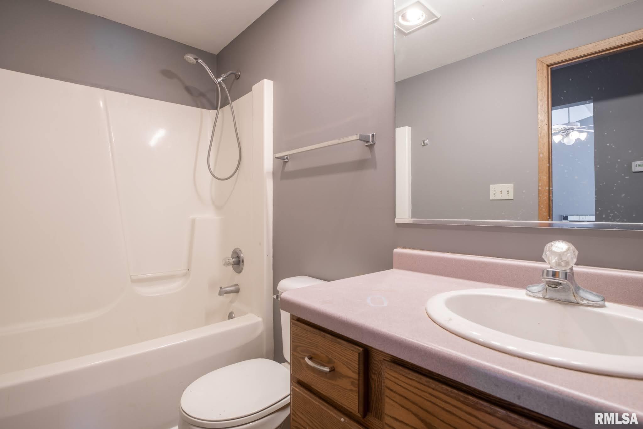 8638-40 North Picture Ridge Road Peoria, IL 61615 - Photo 45 of 50 Gallery Image 45