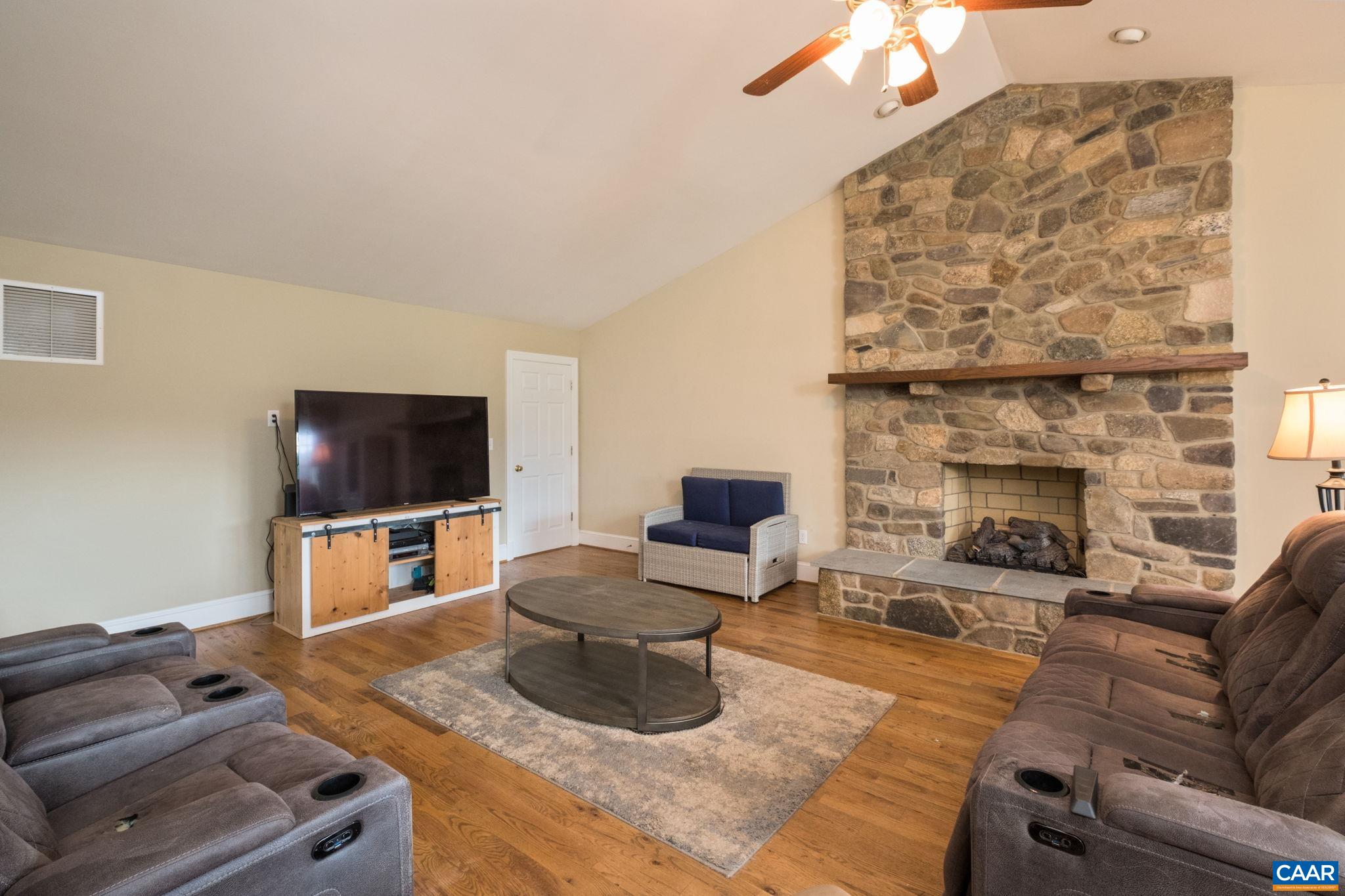 295 Fairground Road Pratts, VA 22731 - Photo 14 of 60