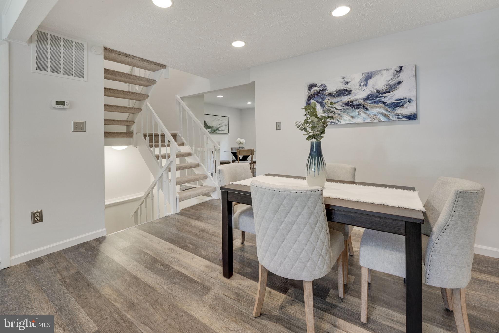 11520 Underoak Court Reston, VA 20191 - Photo 7 of 40 Gallery Image 7