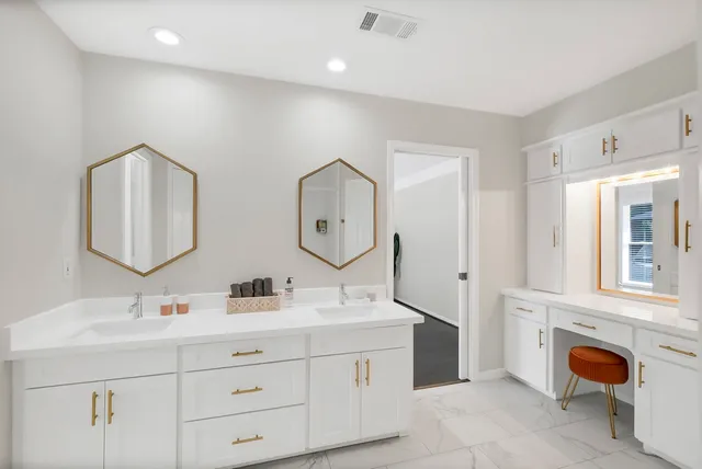 $4,850 | 15309 Glamorgan Drive, Jersey Village, TX 77040