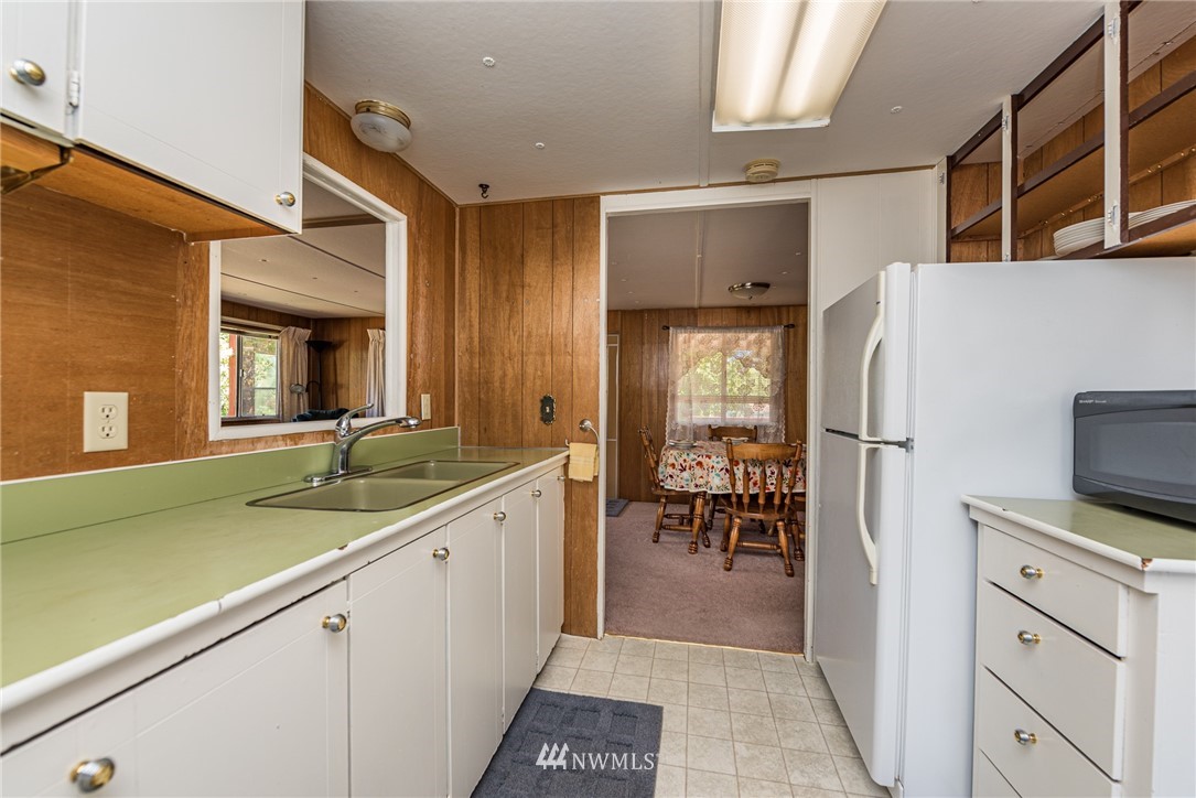 930 Madrona Way Sequim, WA 98382 - Photo 10 of 40 Gallery Image 10