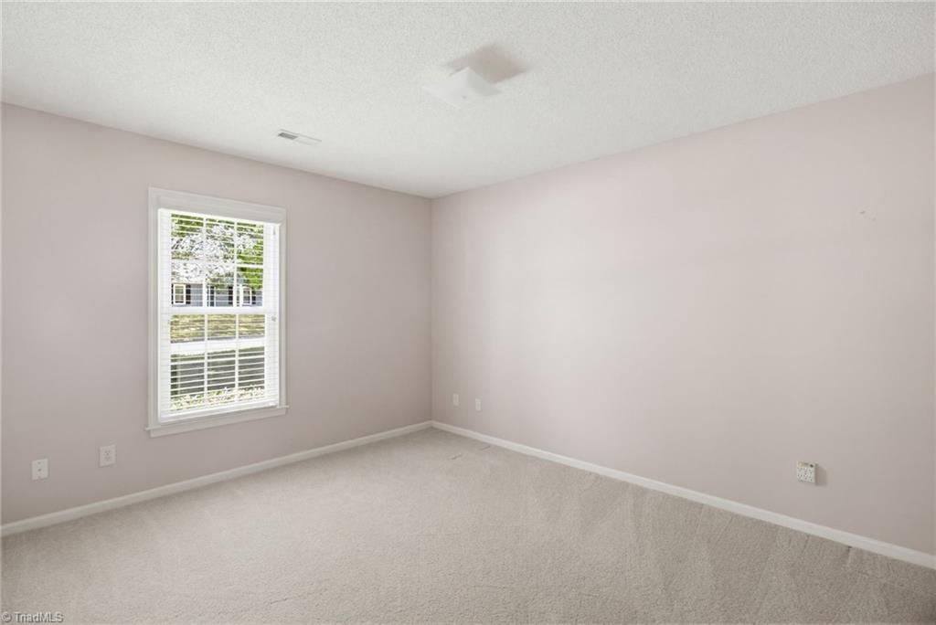 4710 Eagle Rock Road Greensboro, NC 27410 - Photo 20 of 36