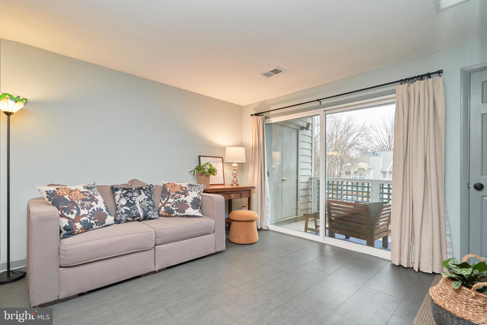 11703 Summerchase Circle Reston, VA 20194 - Photo 11 of 33 Easy maintenance new tile flooring