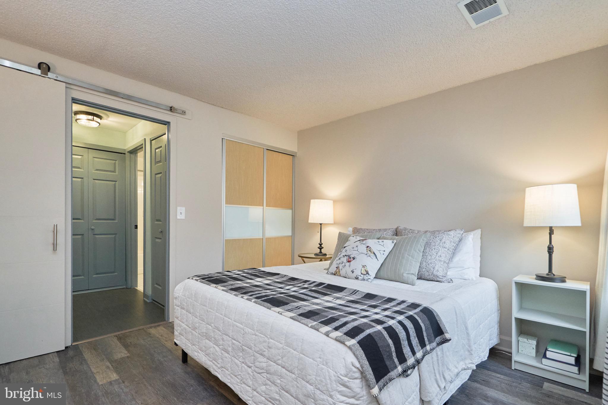 11703 Summerchase Circle Reston, VA 20194 - Photo 25 of 33 Easy living at your fingertips