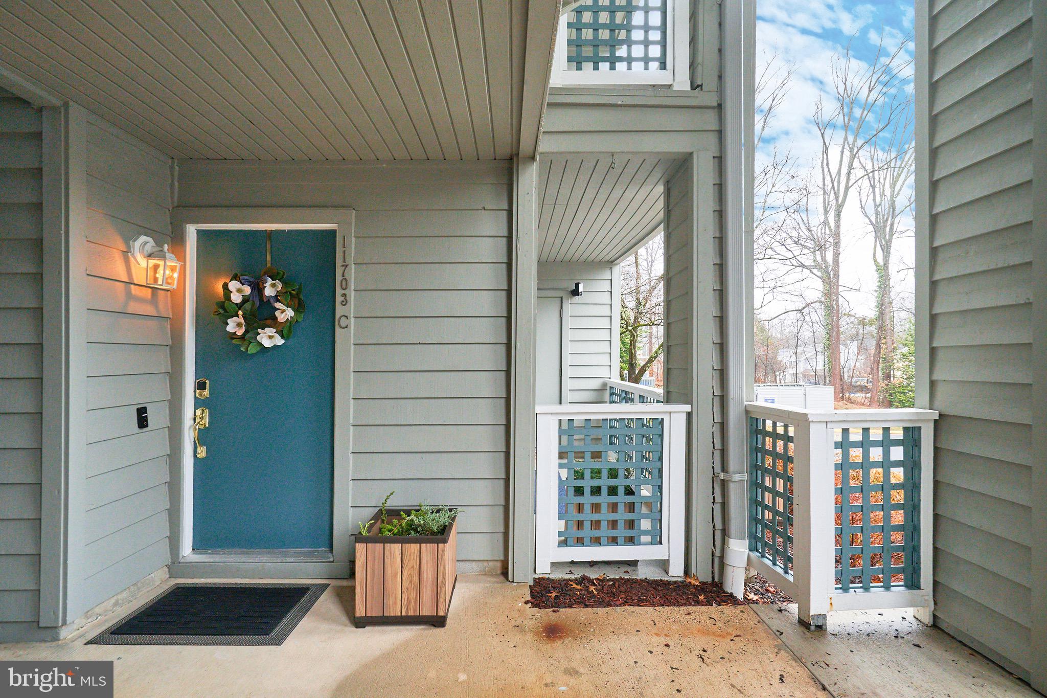11703 Summerchase Circle Reston, VA 20194 - Photo 4 of 33 Private entrance to the condo