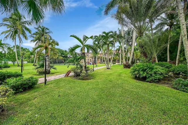 $8,500 | 4200 Coral Hills Drive, Coral Springs, FL 33065